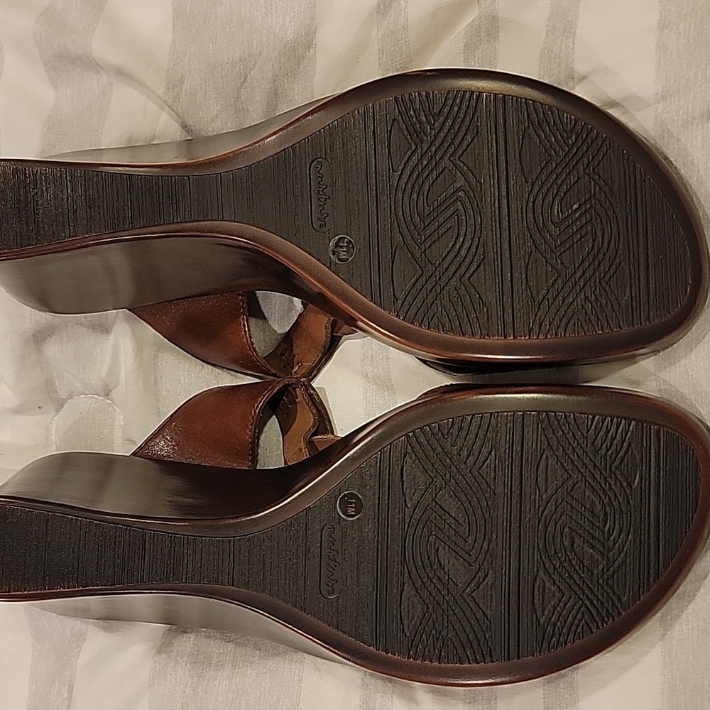 Ladies Nuture Brown Sandal Wedges Size 11 - Picture 3 of 7